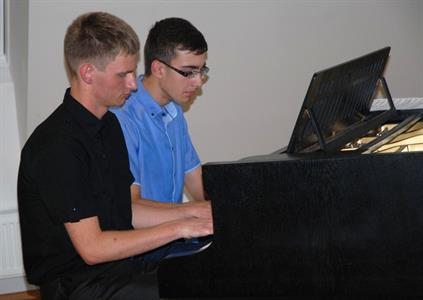 ZUŠ * Absolventský koncert klavíristy Vojtěcha Antoše