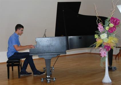 ZUŠ * Absolventský koncert klavíristy Vojtěcha Antoše