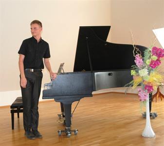 ZUŠ * Absolventský koncert klavíristy Vojtěcha Antoše