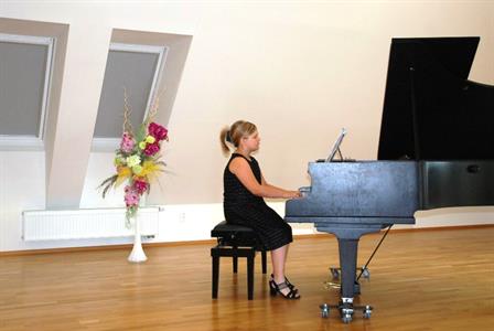 ZUŠ * Absolventský koncert klavíristky Hanky Bálkové