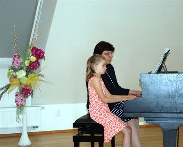 ZUŠ * Absolventský koncert klavíristky Hanky Bálkové