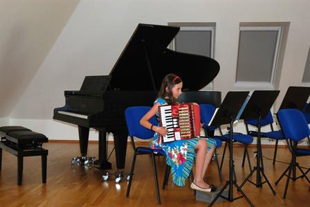 ZUŠ * Besídka akordeonové třídy pana učitele Roberta Zemana