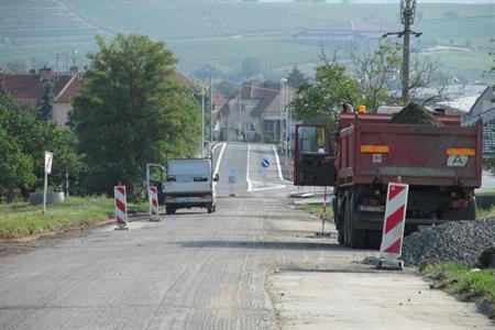Uzavírka silnice č.421 - opravy na ulici Brněnská