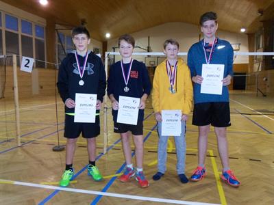 Sportovní víkend SVČ otevřeli badmintonisté