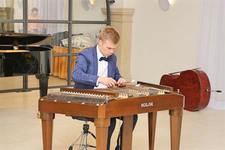 ZUŠ * Absolventský koncert houslisty Karla Kosíka