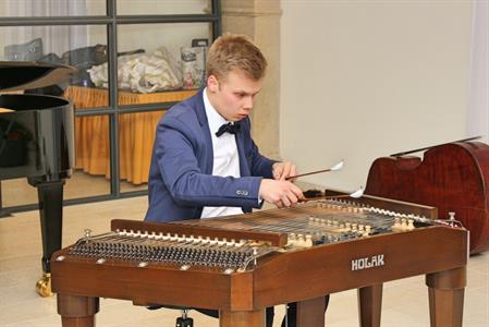 ZUŠ * Absolventský koncert houslisty Karla Kosíka