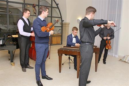 ZUŠ * Absolventský koncert houslisty Karla Kosíka