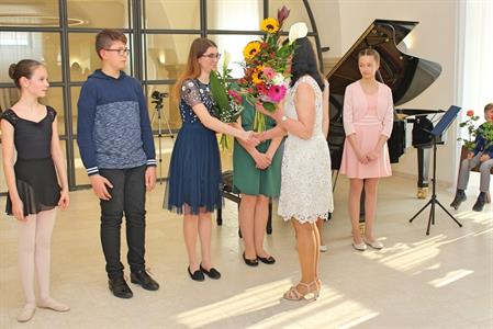 Základní umělecká škola * Absolventský koncert mladých klavíristů - Kristýny Machačové, Kláry Mikulicové, Anabely Horáčkové a Miroslava Náležinského