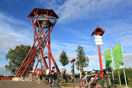 Turistický areál Nad Zahradami s Rozhlednou Slunečná