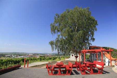 Turistický areál Nad Zahradami s Rozhlednou Slunečná