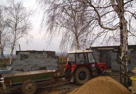 Výstavba rozhledny Slunečná - jaro roku 2009