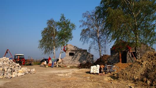 Výstavba rozhledny Slunečná - jaro roku 2009