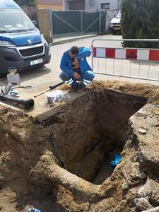 Služby města * Rekonstrukce vodovodního řadu na ulici Zahradní