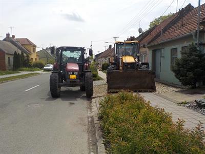 Služby města * Generální oprava vodovodu v ulici Pod Břehy