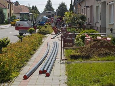 Služby města * Generální oprava vodovodu v ulici Pod Břehy