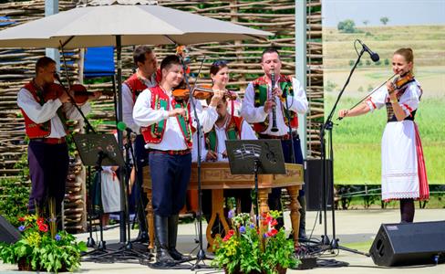 Festival Kraj beze stínu