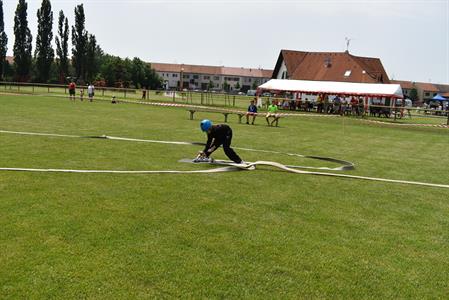 SDH * Soutěž mladých hasičů v požárním útoku ve Velkých Bílovicích