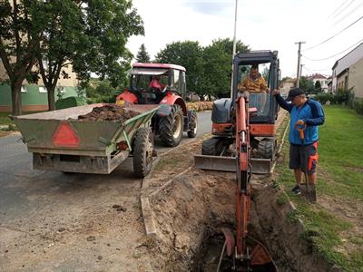 Služby města * Rekonstrukce vodovodního řadu a chodníku na ulici Herbenova