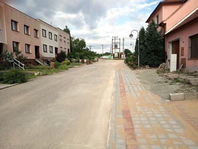 Služby města * Ulice Zahradní - dokončení rekonstrukce chodníku