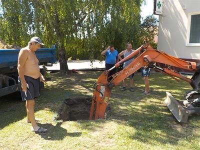 Služby města * Rekonstrukce vodovodního řadu v ul. Herbenova