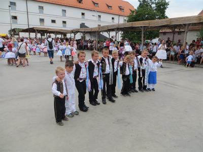 K hodovému úterý patří extra dlouhý průvod