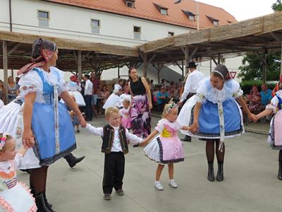 K hodovému úterý patří extra dlouhý průvod