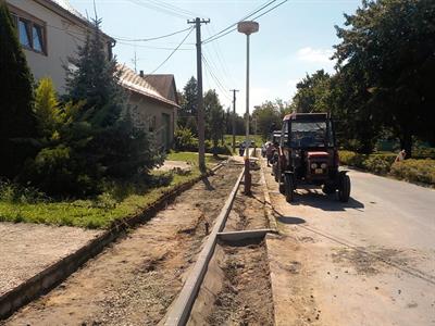 Služby města * Budování nového chodníku na ulici Herbenova
