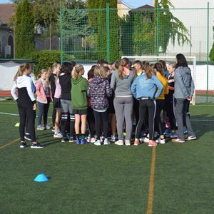 Gymnázium * Tělocvik s Šárkou Kašpárkovou a Radkem Juškou