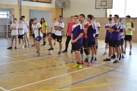 Gymnázium - Turnaj v malé kopané O putovní pohár starosty města Velké Pavlovice