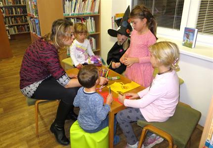 Městská knihovna * Halloweenské odpoledne se strašidly