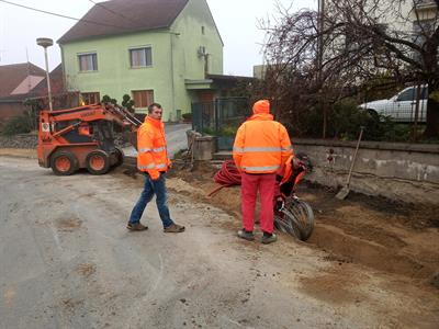 Služby města * Výměna vodovodního řadu na křižovatce ulic Nám. 9. května, Herbenova a Nová