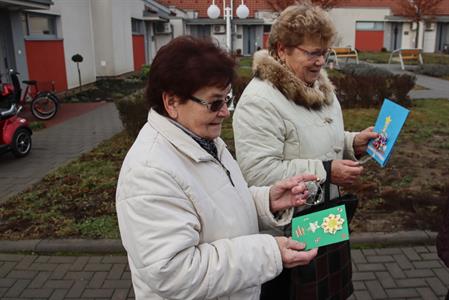 Základní škola * Vánoční koledování aneb Děti seniorům a senioři dětem