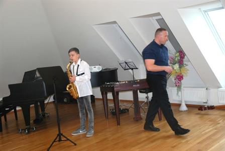 ZUŠ * Vánoční besídky a pololetní zkoušky žáků