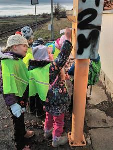 Mateřská škola * Děti na výletě do solné jeskyně v Kobylí na do VIDA centra v Brně