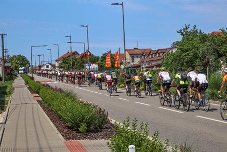 NA KOLE DĚTEM - Sportovní projekt na podporu onkologicky nemocných dětí ve Velkých Pavlovicích