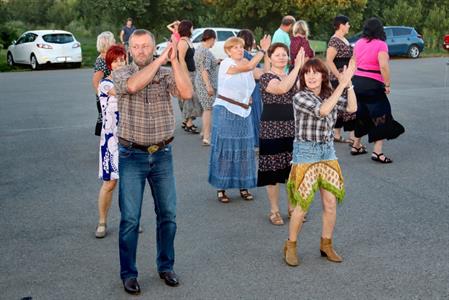 PŘÁTELÉ COUNTRY * COUNTRY VEČER pod rozhlednou Slunečná