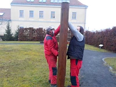 Služby města * Oprava infotabulí naučné stezky Zastavení v kraji vína a meruněk