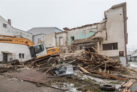 Město Velké Pavlovice * Demolice budovy kina