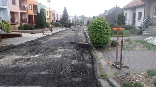 Město Velké Pavlovice * Zahájení opravy vozovky na ulici Kpt. Jaroše