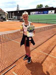 Tenisový klub * Veronika Urbánková vyhrála zlato na soutěži JUNIOR CUP v Kroměříži