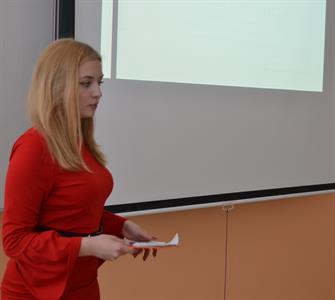 Gymnázium * Obhajoby ročníkových prací studentů sexty a druhých ročníků Gymnázia Velké Pavlovice