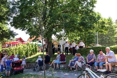 Město Velké Pavlovice * Kulturní léto s cimbálovou muzikou Husaři