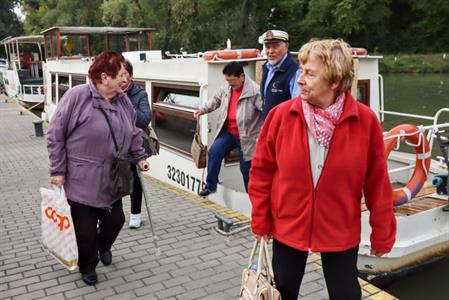 Klub důchodců * Naši senioři poznávají památky jižní Moravy