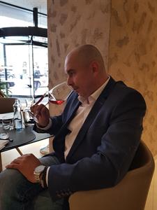 Modré Hory * Moravský sommelier Libor Nazrčuk na semináři asociace sommelierů v Brně