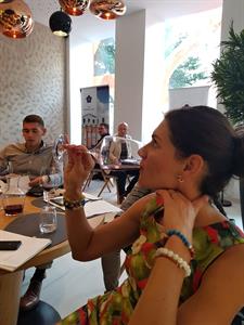 Modré Hory * Moravský sommelier Libor Nazrčuk na semináři asociace sommelierů v Brně