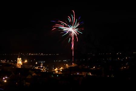 Město Velké Pavlovice * Silvestrovsko-novoroční ohňostroj nad Velkými Pavlovicemi