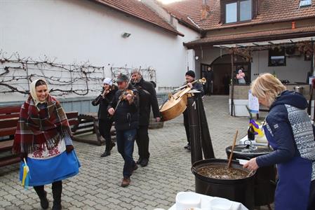 Velkopavlovické tradice * Aprílové počasí Ostatky nepokazilo