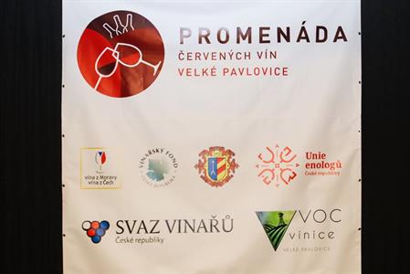 VOC vinice * Promenáda červených vín roku 2022