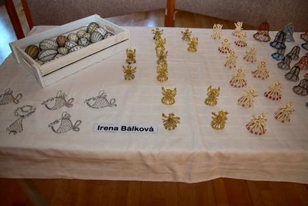 Městská knihovna * Výstava ŠIKOVNÉ RUCE - výstava výrobků velkopavlovických spoluobčanů