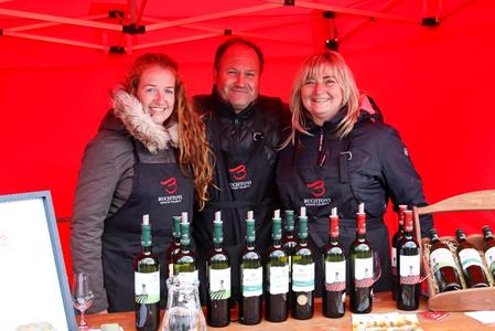 VOC vinice * Putování po vinicích za víny VOC; rok 2022